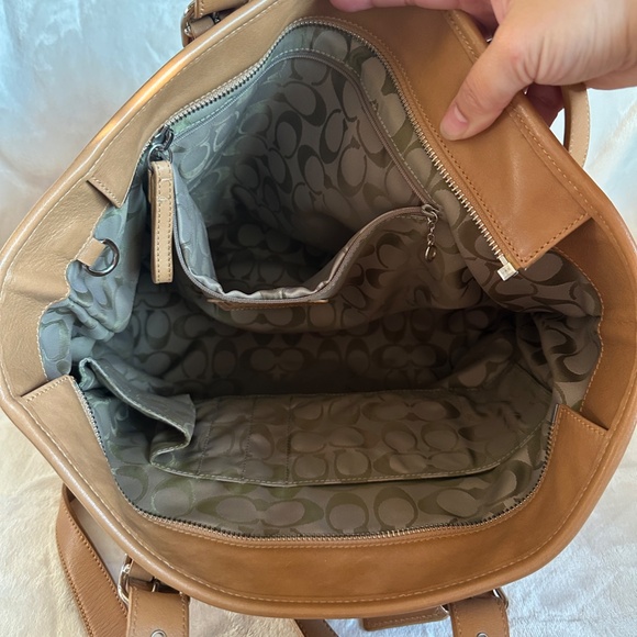 Pre-owned! Coach Hampton Vintage Large Carryall Tote In Brown No. B04F-5143 - Picture 13 of 15